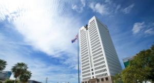 “ปตท.” ตั้งบริษัทย่อยลุยผลิต “ยา-อุปกรณ์การแพทย์” ซื้อหุ้น “GRP” รุกพลังงานหมุนเวียนเต็มสูบ, Whale Energy Station