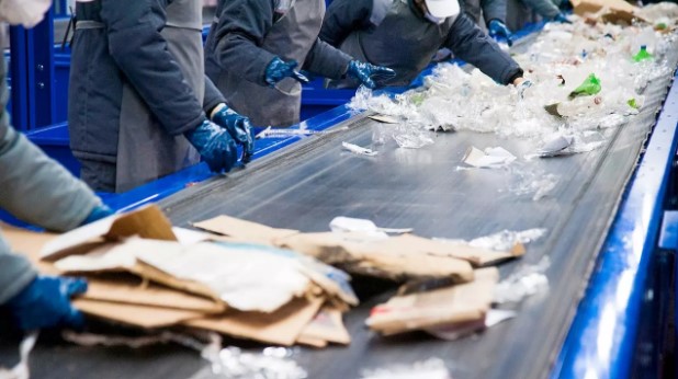 ขวดพลาสติกจากพืช เทคโนโลยีวิถีใหม่ ลดปัญหาขยะและภาวะโลกร้อน, Whale Energy Station